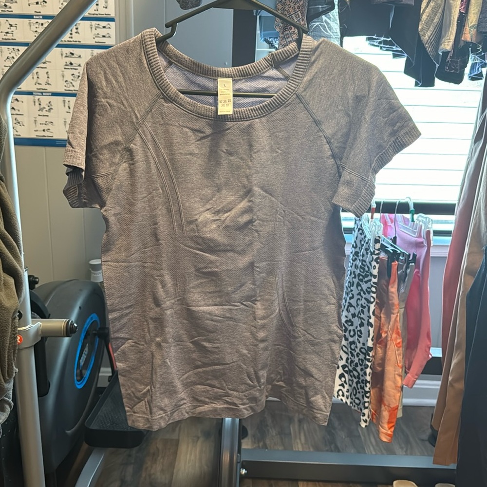 Fitted Sports Top Lg